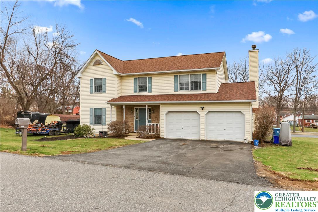 1712 9th Street Bethlehem, PA 18020 - Photo 36 of 38 a front view of a house with a yard