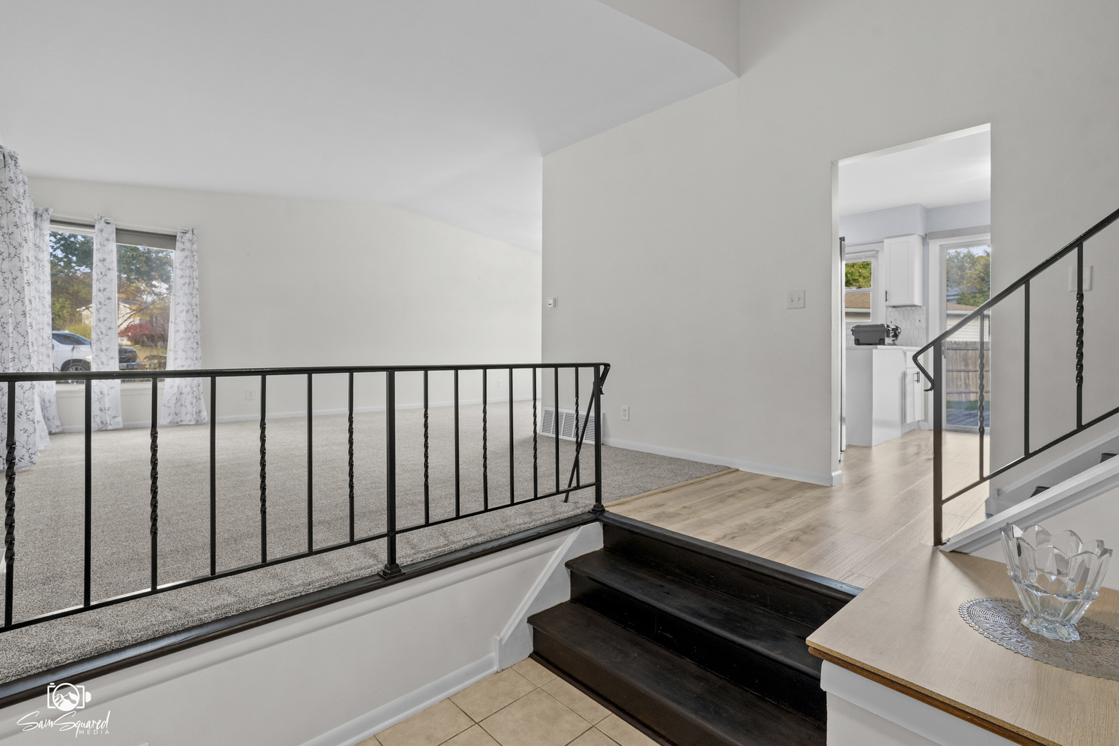118 Camelot Way Bolingbrook, IL 60440 - Photo 11 of 32 a view of a living room and wooden floor
