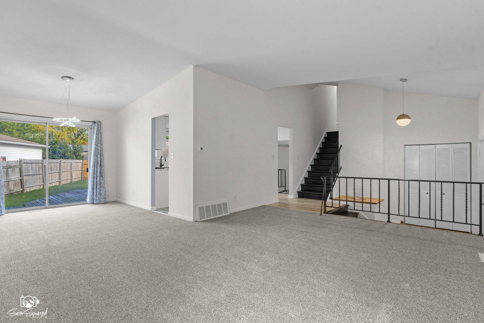 118 Camelot Way Bolingbrook, IL 60440 - Photo 22 of 32 a view of empty room with floor to ceiling window