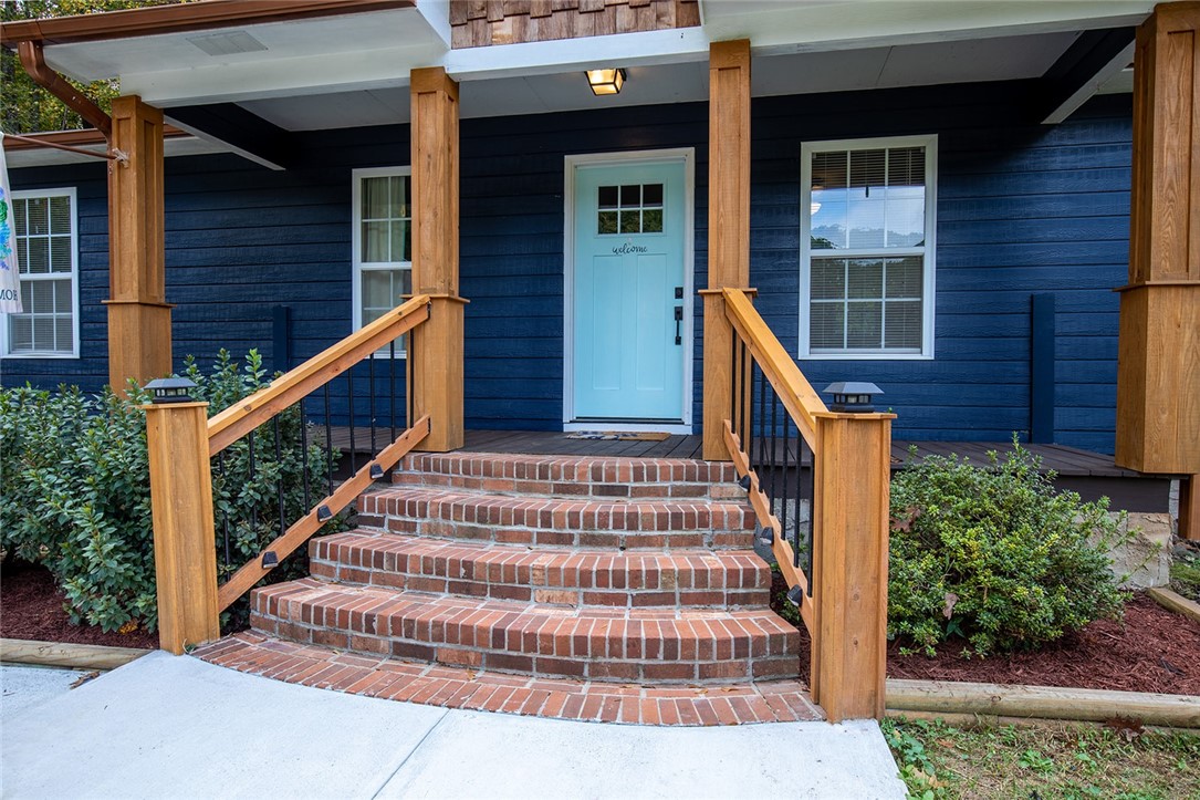 349 Oconee Estates Road Seneca, SC 29672 - Photo 2 of 21 Gallery Image 2