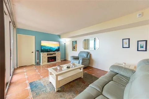 $485,000 | 5541 La Puerta Del Sol Boulevard South, Unit 116, St. Petersburg, FL 33715