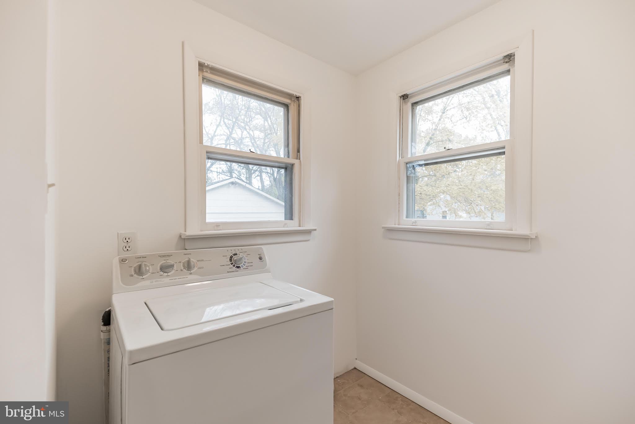 1212 Bridgeboro Road Edgewater Park, NJ 08010 - Photo 14 of 31 Gallery Image 14