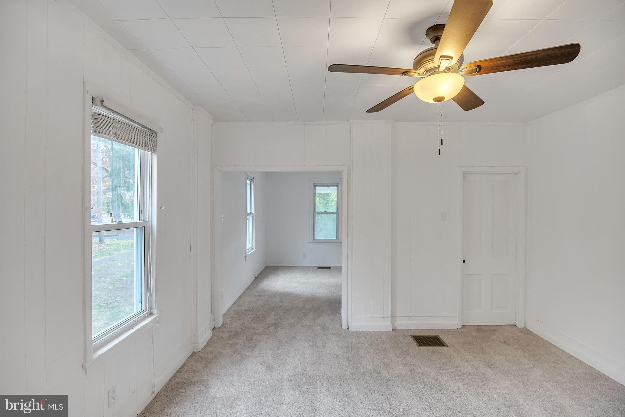 1212 Bridgeboro Road Edgewater Park, NJ 08010 - Photo 9 of 31 Gallery Image 9