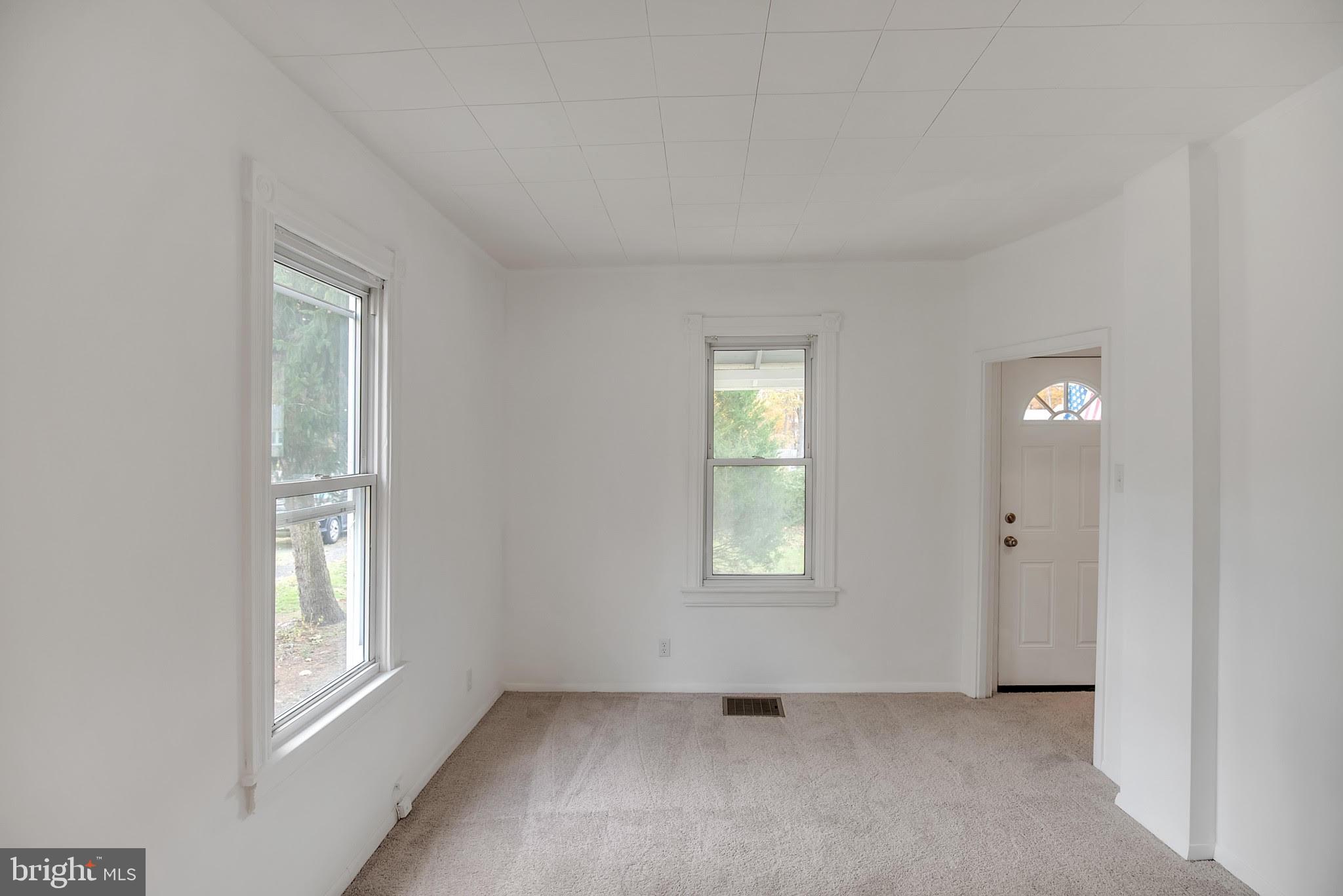 1212 Bridgeboro Road Edgewater Park, NJ 08010 - Photo 10 of 31 Gallery Image 10