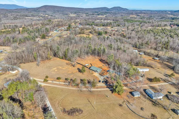 $377,599 | 55 Keg Valley Lane, Rocky Mount, VA 24151