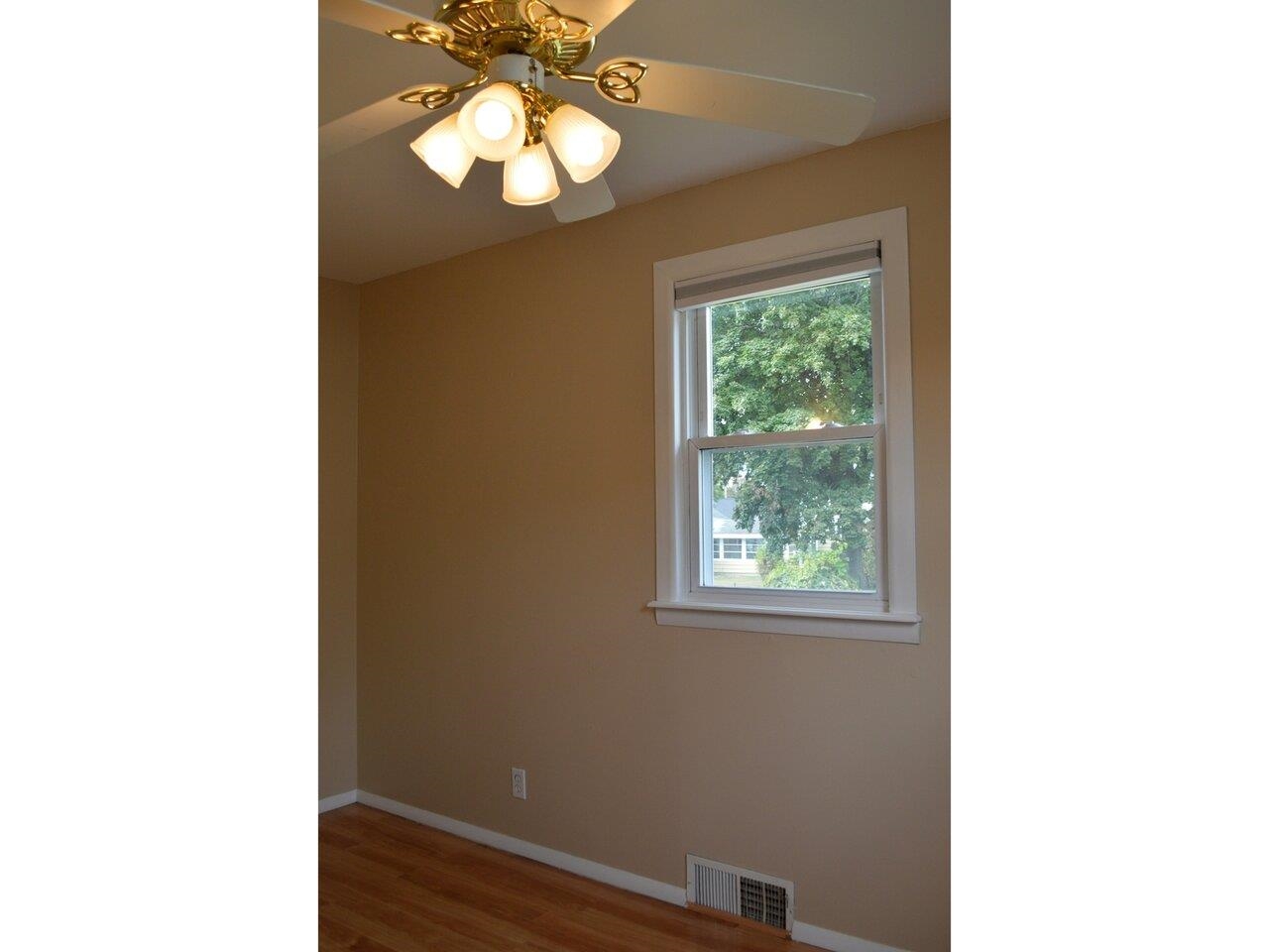 36 Turf Road Burlington, VT 05408 - Photo 18 of 36 Gallery Image 18