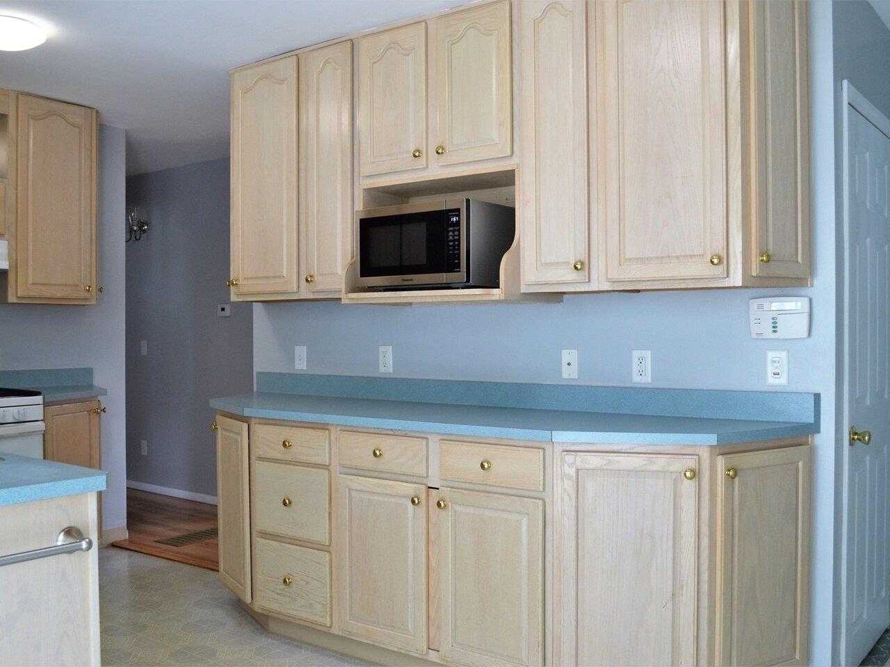36 Turf Road Burlington, VT 05408 - Photo 7 of 36 Gallery Image 7