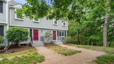 $414,000 | 161 Winter Street, Unit 2, Hanson, MA 02341