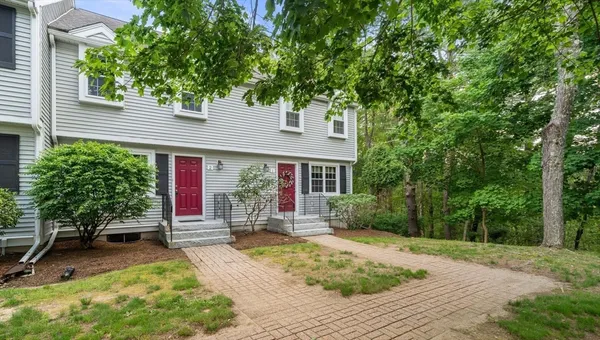 $414,000 | 161 Winter Street, Unit 2, Hanson, MA 02341