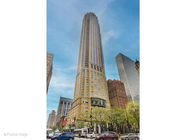 $7,700,000 | 800 North Michigan Avenue, Unit 60PHN, Chicago, IL 60611