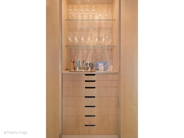 $7,700,000 | 800 North Michigan Avenue, Unit 60PHN, Chicago, IL 60611