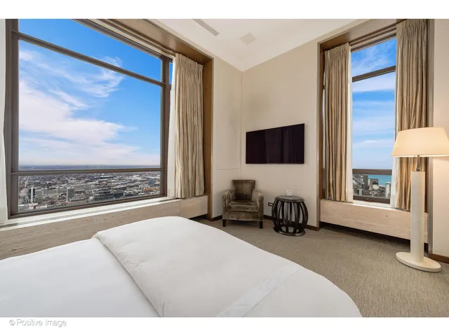 $7,700,000 | 800 North Michigan Avenue, Unit 60PHN, Chicago, IL 60611