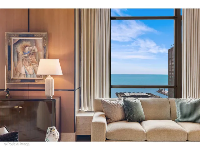 $7,700,000 | 800 North Michigan Avenue, Unit 60PHN, Chicago, IL 60611