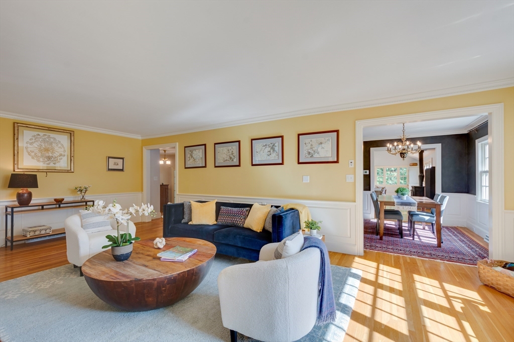 63 Conant Road Lincoln, MA 01773 - Photo 2 of 42