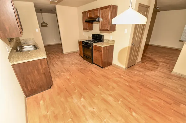 $1,940 | 2410 High Island Way, Houston, TX 77073