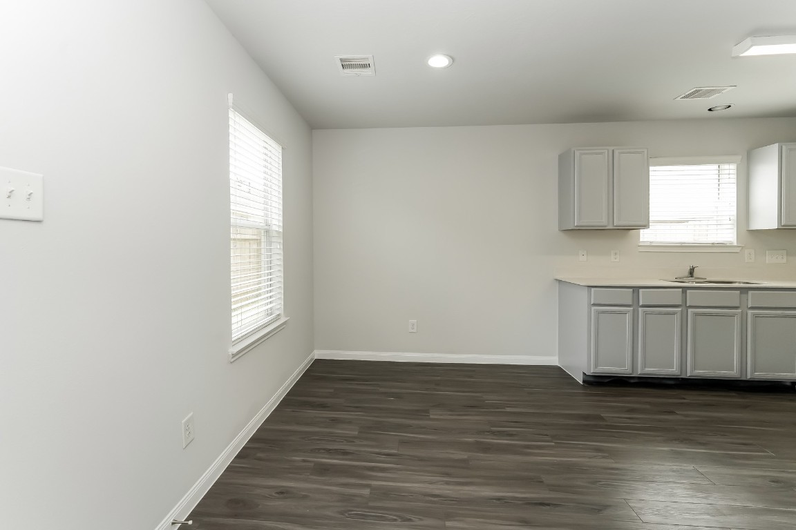 2410 High Island Way Houston, TX 77073 - Photo 5 of 17 a view of a kitchen with electric equipment