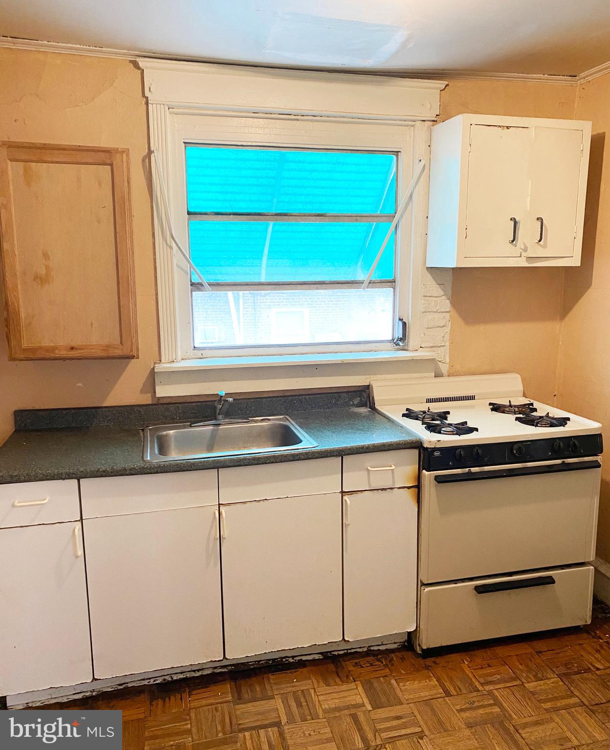 541 Timberlake Road Upper Darby, PA 19082 - Photo 8 of 9