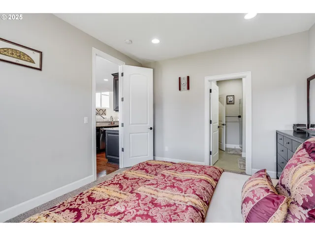 $950,000 | 10703 Northwest Glenmore Way, Portland, OR 97229