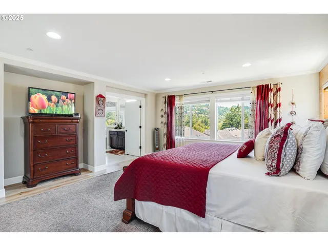 $950,000 | 10703 Northwest Glenmore Way, Portland, OR 97229