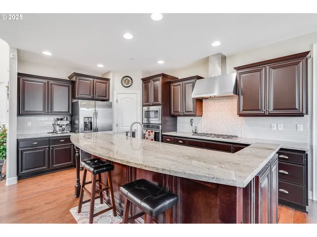 $950,000 | 10703 Northwest Glenmore Way, Portland, OR 97229