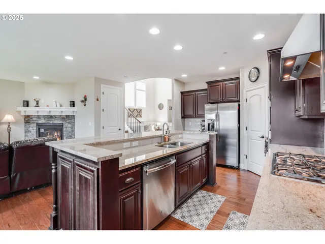 $950,000 | 10703 Northwest Glenmore Way, Portland, OR 97229