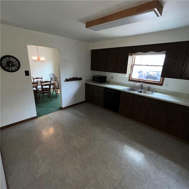 503 Bagdad Road Leechburg, PA 15656 - Photo 7 of 40 Gallery Image 7