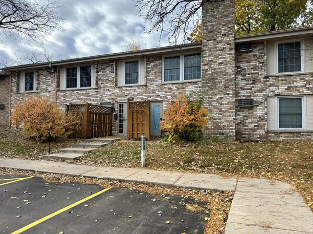 $117,000 | 4406 Cedar Lake Road, Unit 7, St. Louis Park, MN 55416