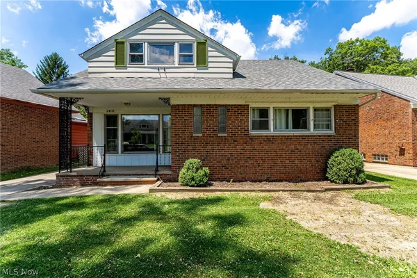 $2,750 | 24111 Edgehill Drive, Beachwood, OH 44122