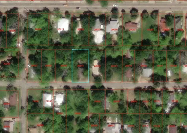 $59,999 | 1430 West Kaufman Street, Paris, TX 75460