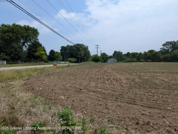 $400,000 | 7998 East Grand River Avenue, Portland, MI 48875