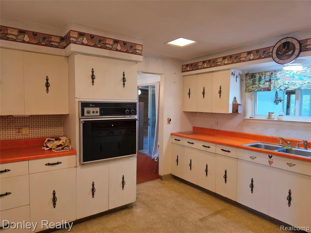 2100 Sanilac Road Sandusky, MI 48471 - Photo 3 of 36