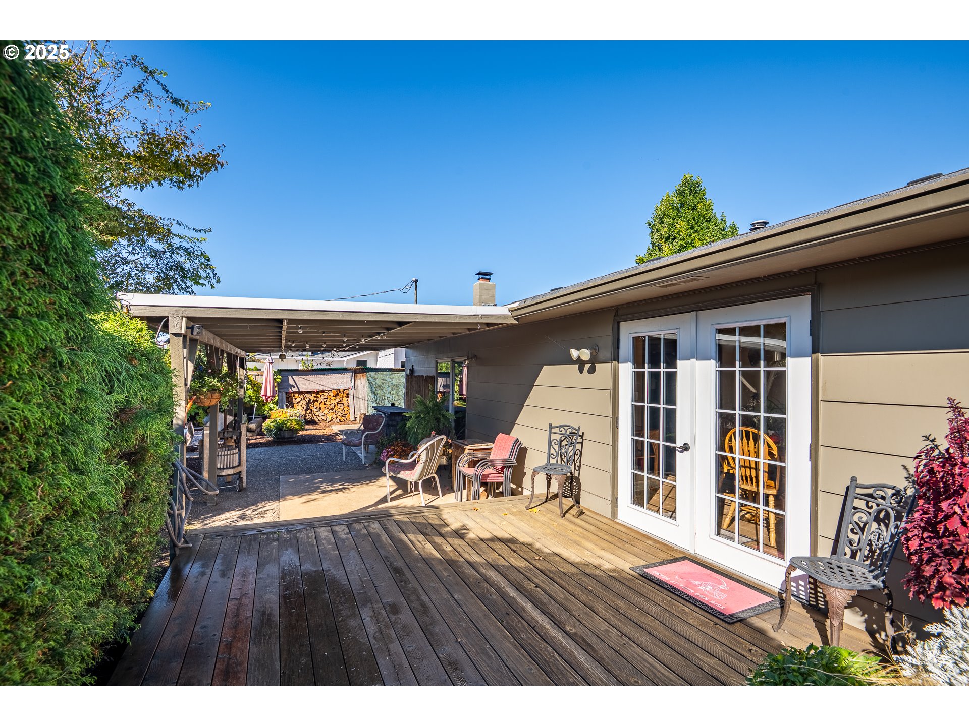 2121 Firth Avenue Springfield, OR 97477 - Photo 33 of 40 a view of outdoor space and deck