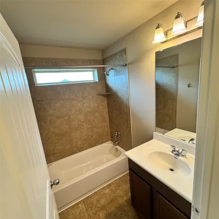 $2,100 | 19308 Stokes Lane, Pflugerville, TX 78660