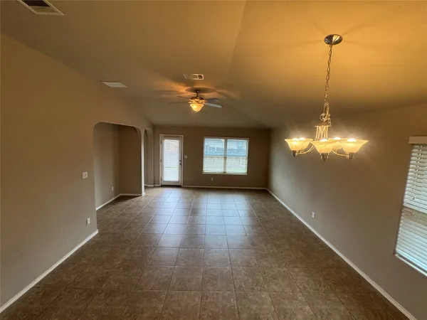 $2,100 | 19308 Stokes Lane, Pflugerville, TX 78660