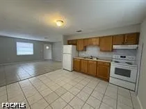 $1,300 | 64 1st Street, Fort Myers, FL 33907