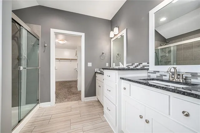 $500,000 | 8023 North E 99th Street, Kansas City, MO 64157