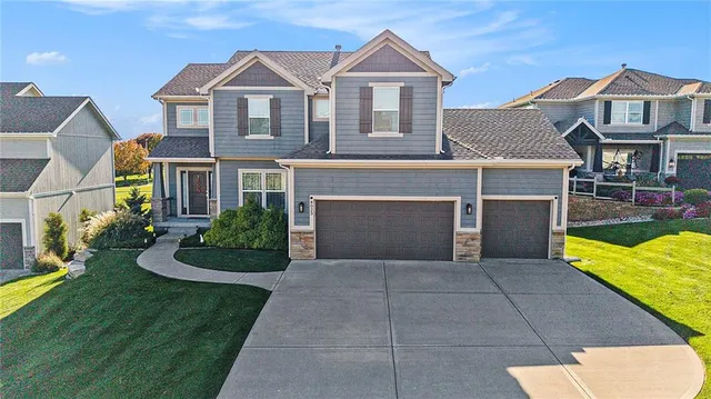 $500,000 | 8023 North E 99th Street, Kansas City, MO 64157