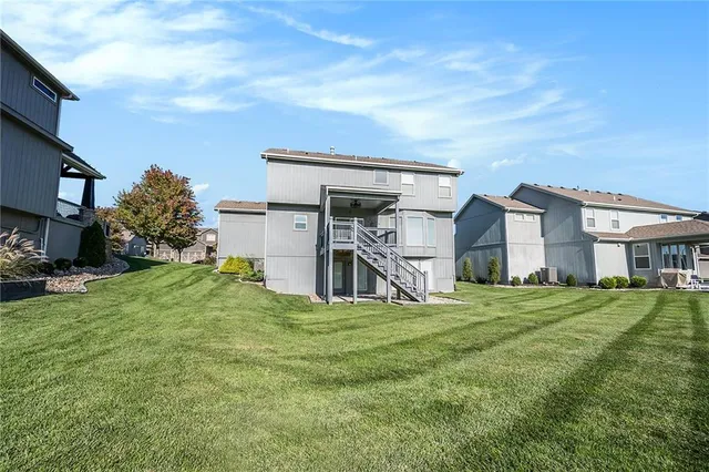 $500,000 | 8023 North E 99th Street, Kansas City, MO 64157