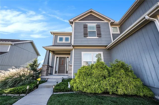 $500,000 | 8023 North E 99th Street, Kansas City, MO 64157