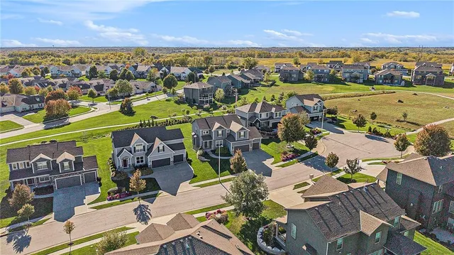 $500,000 | 8023 North E 99th Street, Kansas City, MO 64157