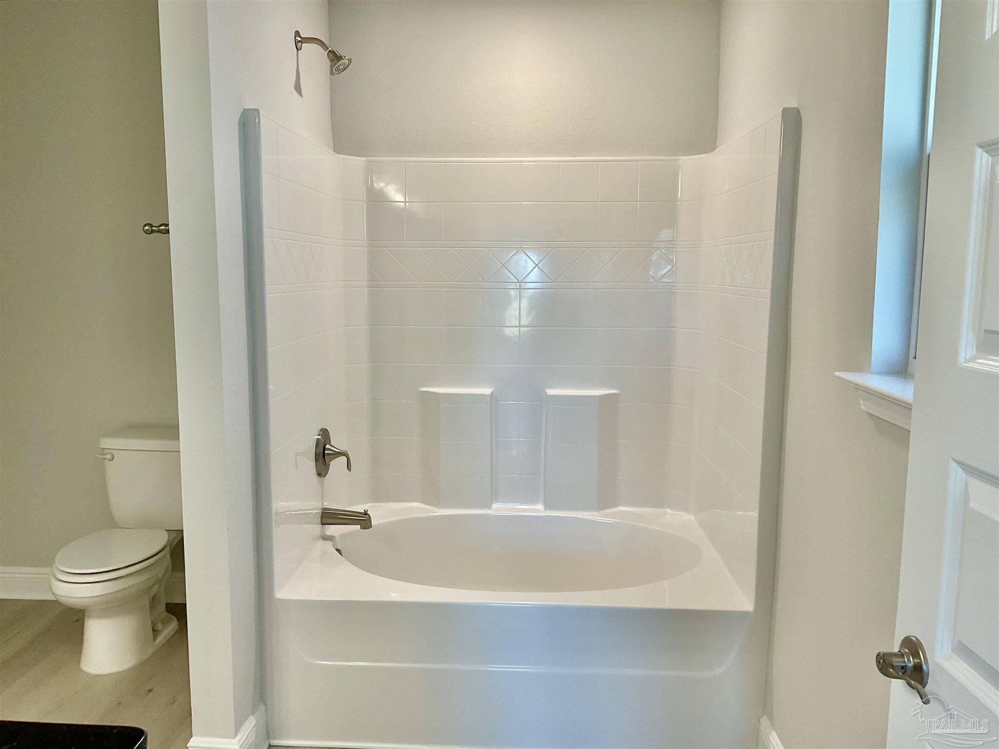 5794 Muldoon Road, Unit 2A Pensacola, FL 32526 - Photo 12 of 17 Gallery Image 12