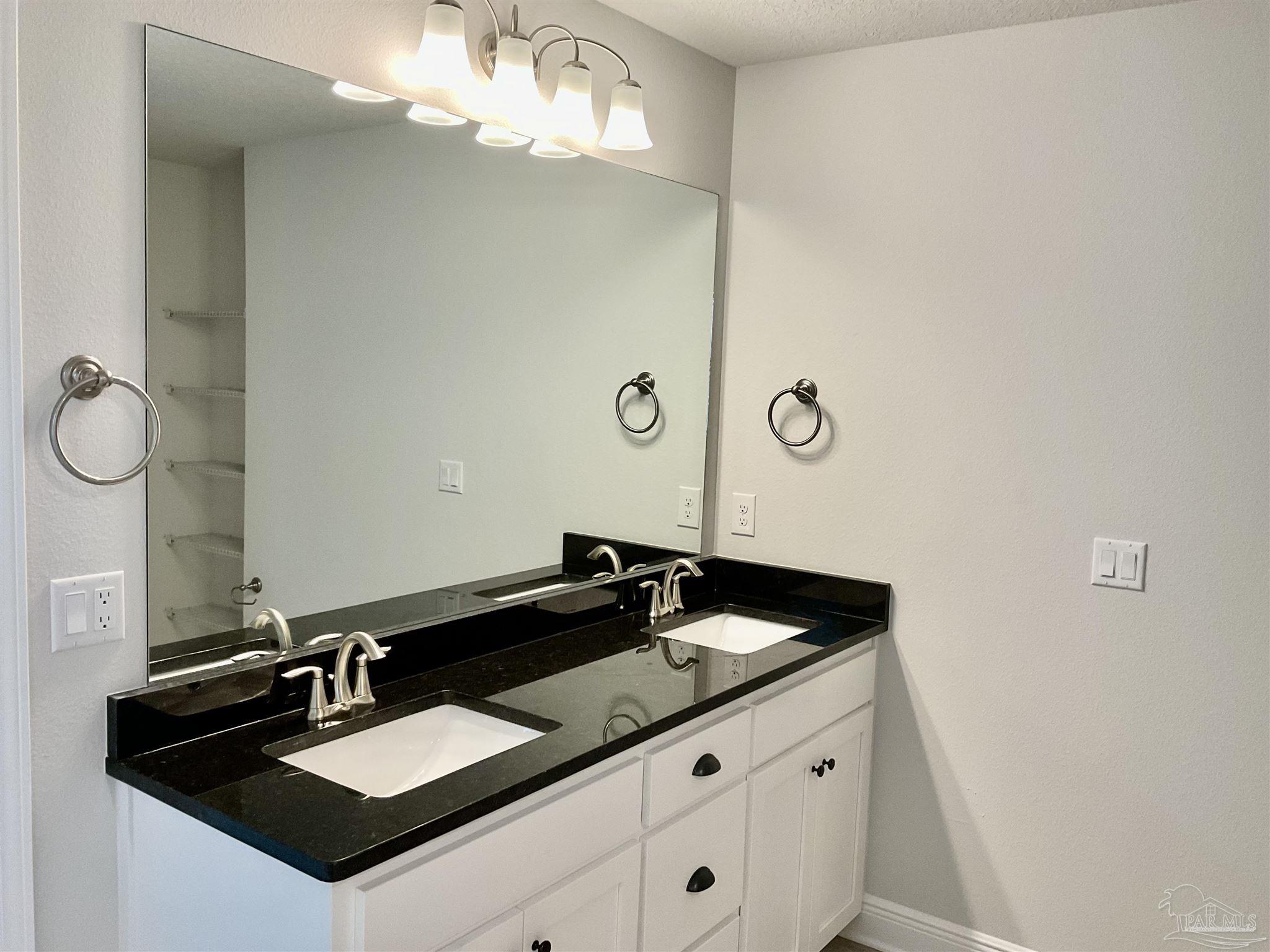 5794 Muldoon Road, Unit 2A Pensacola, FL 32526 - Photo 13 of 17 Gallery Image 13