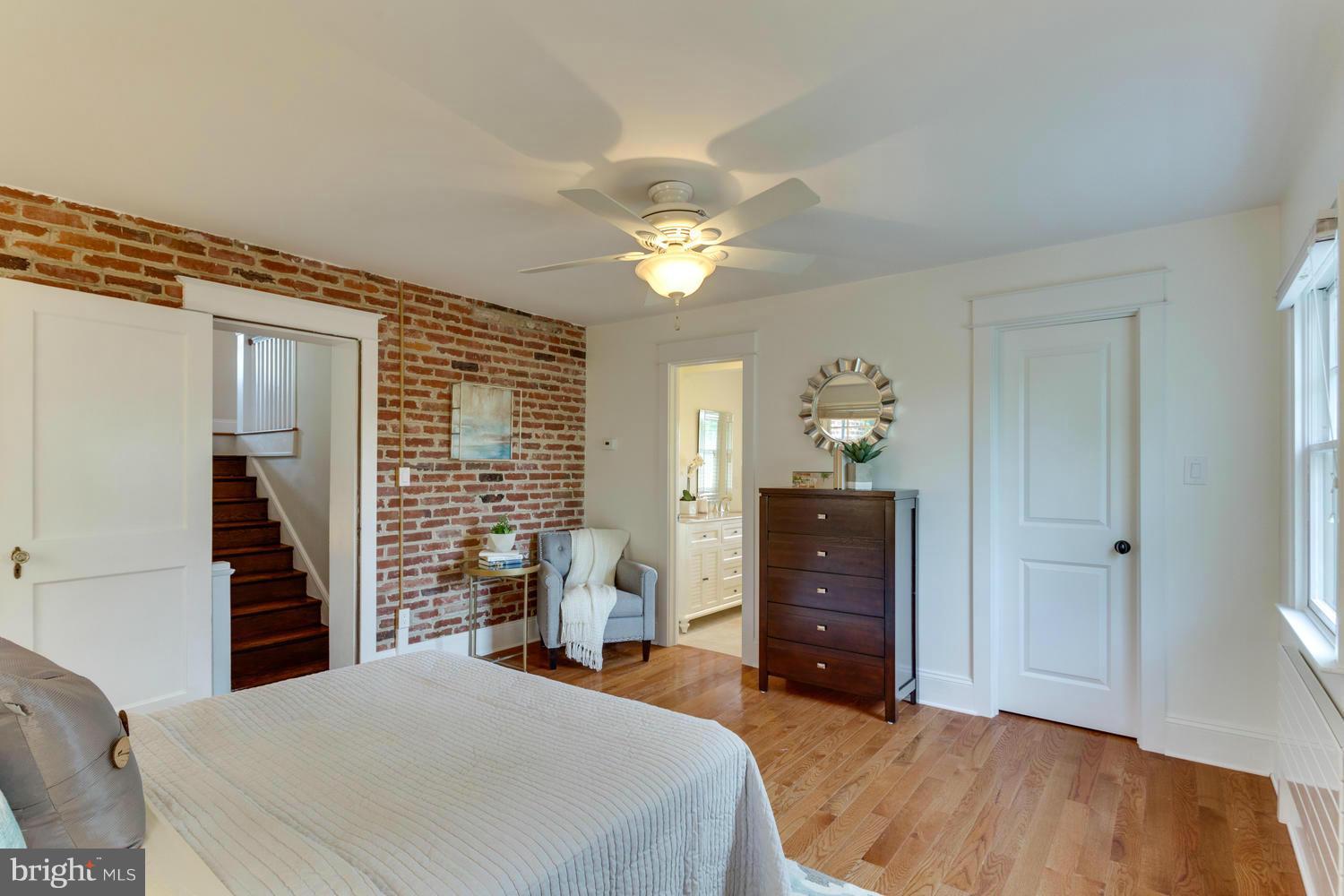 1811 Birch Road McLean, VA 22101 - Photo 15 of 29 Bedroom (Master)