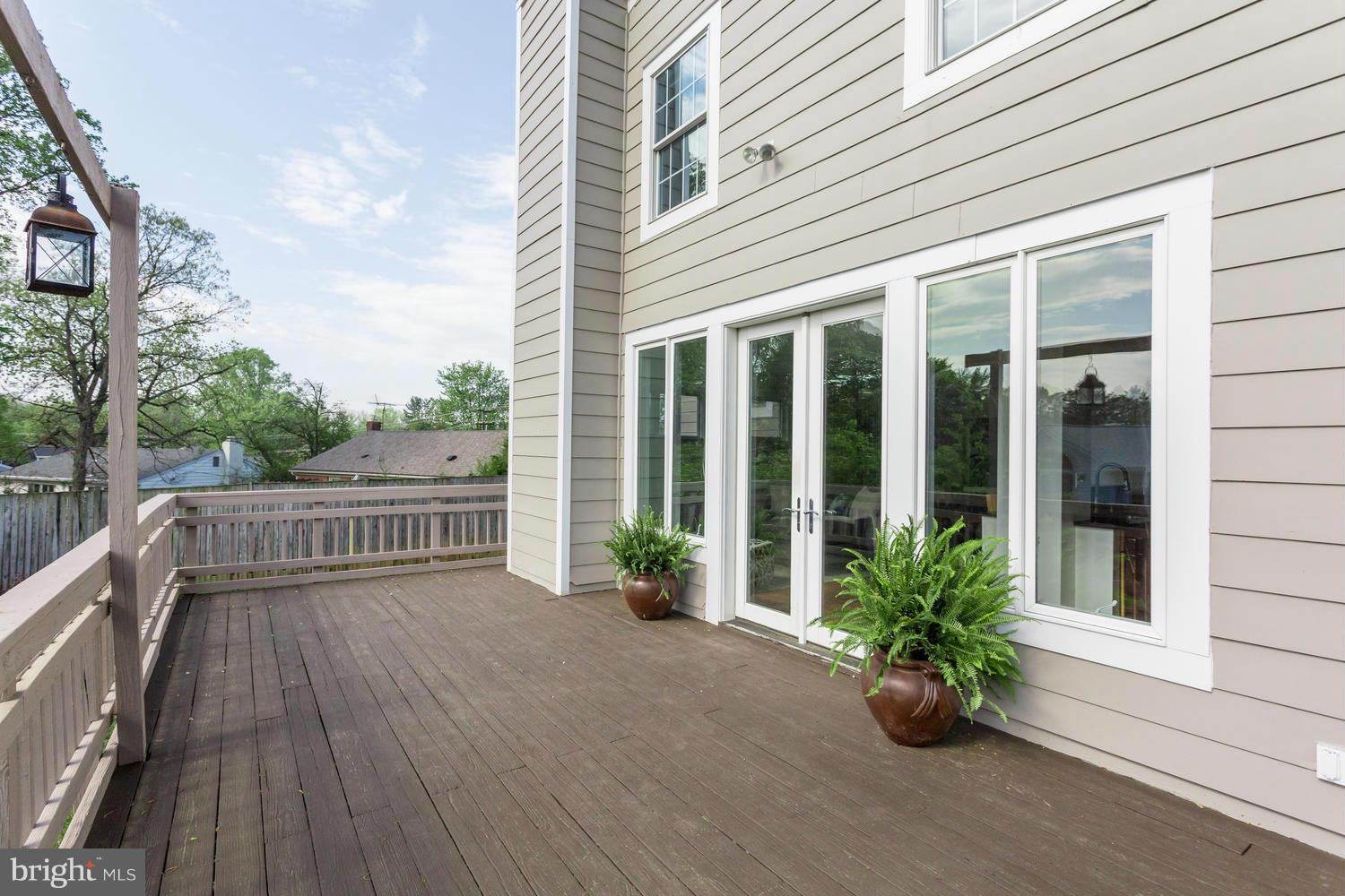 1811 Birch Road McLean, VA 22101 - Photo 27 of 29 Back Deck