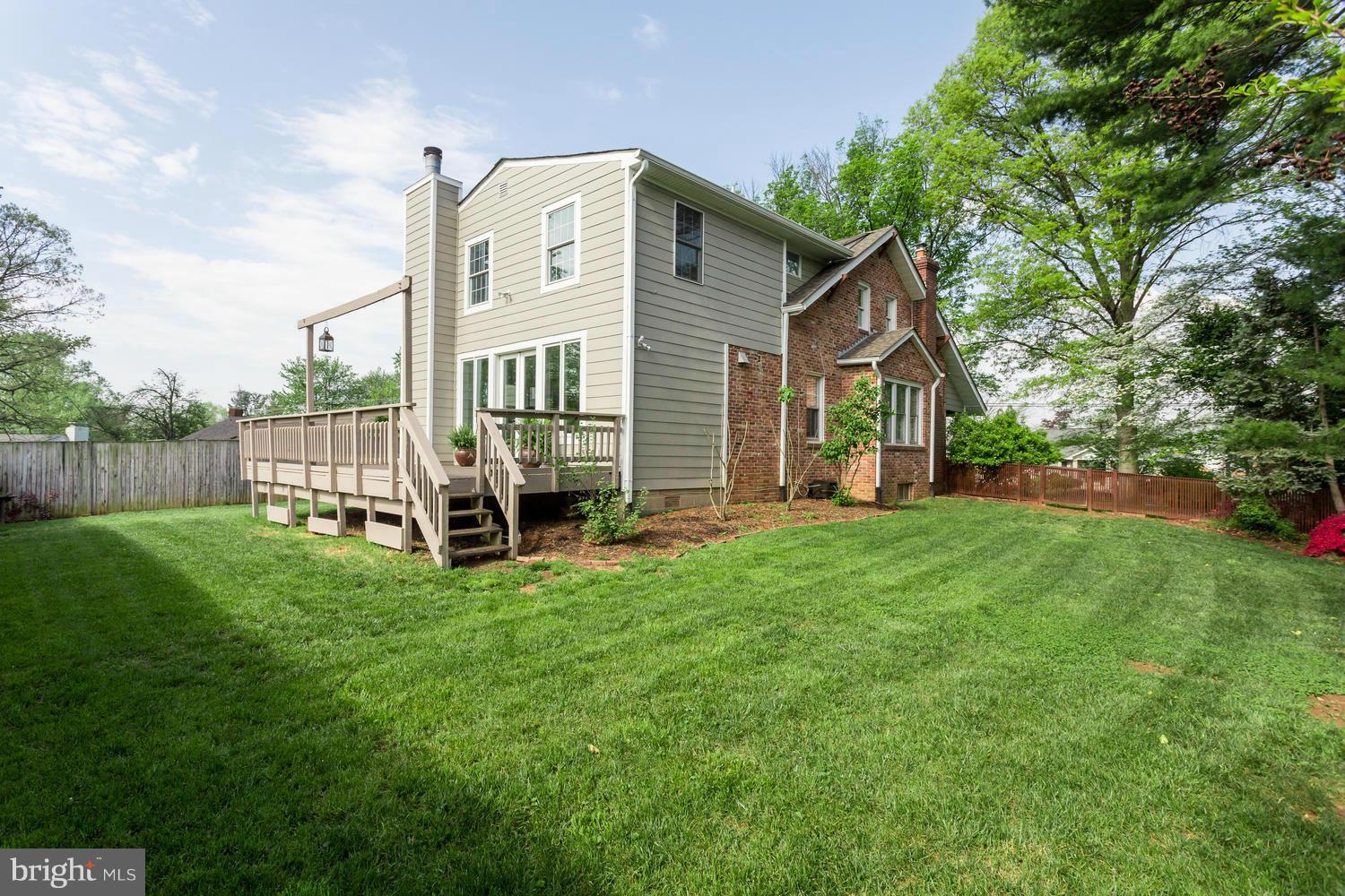 1811 Birch Road McLean, VA 22101 - Photo 29 of 29 Back Deck