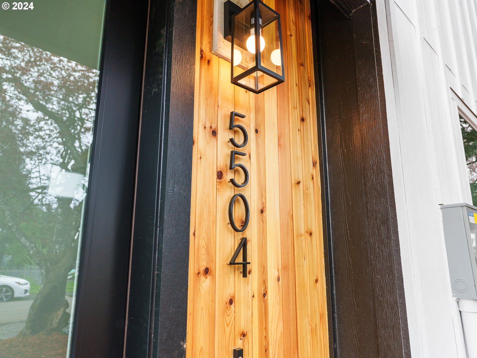 5504 Southeast Rural Street Portland, OR 97206 - Photo 3 of 21 Gallery Image 3