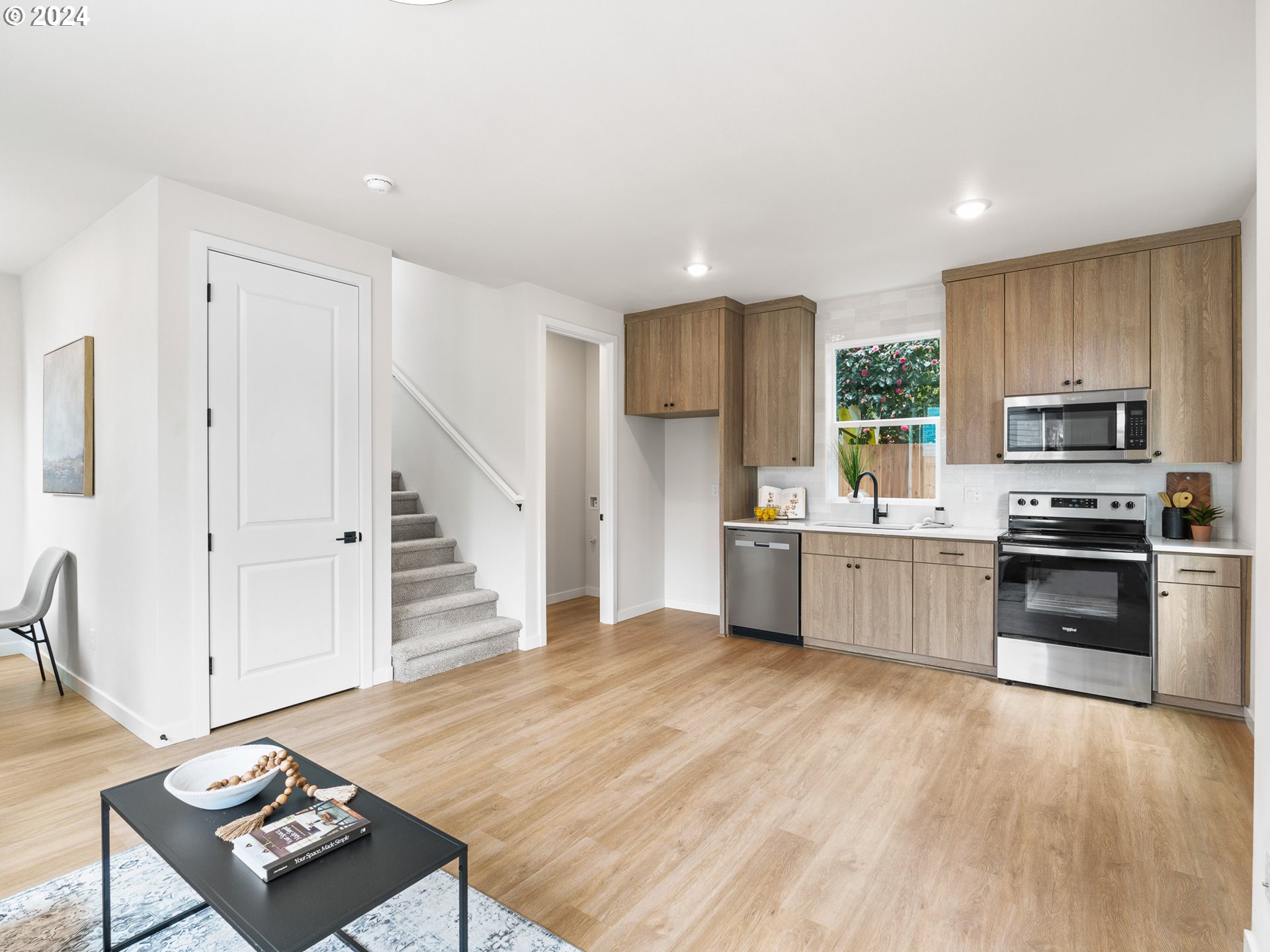 5504 Southeast Rural Street Portland, OR 97206 - Photo 7 of 21 Gallery Image 7
