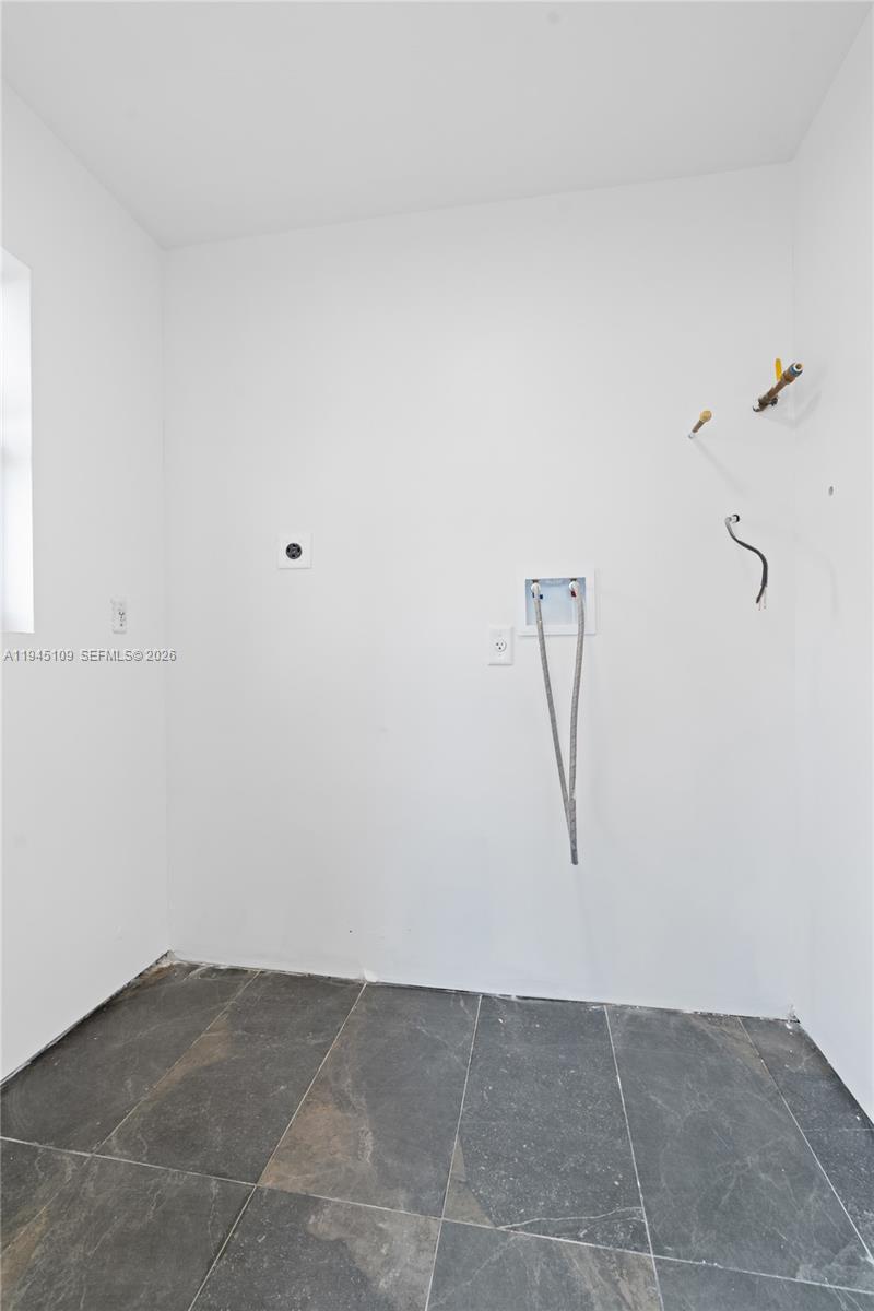 3030 Northwest 99th Street Miami, FL 33147 - Photo 21 of 27