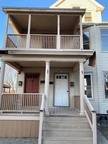 $1,400 | 54 A Saunders Street, Unit 3, North Andover, MA 01845