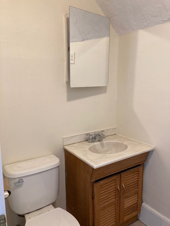 54 A Saunders Street, Unit 3 North Andover, MA 01845 - Photo 5 of 13